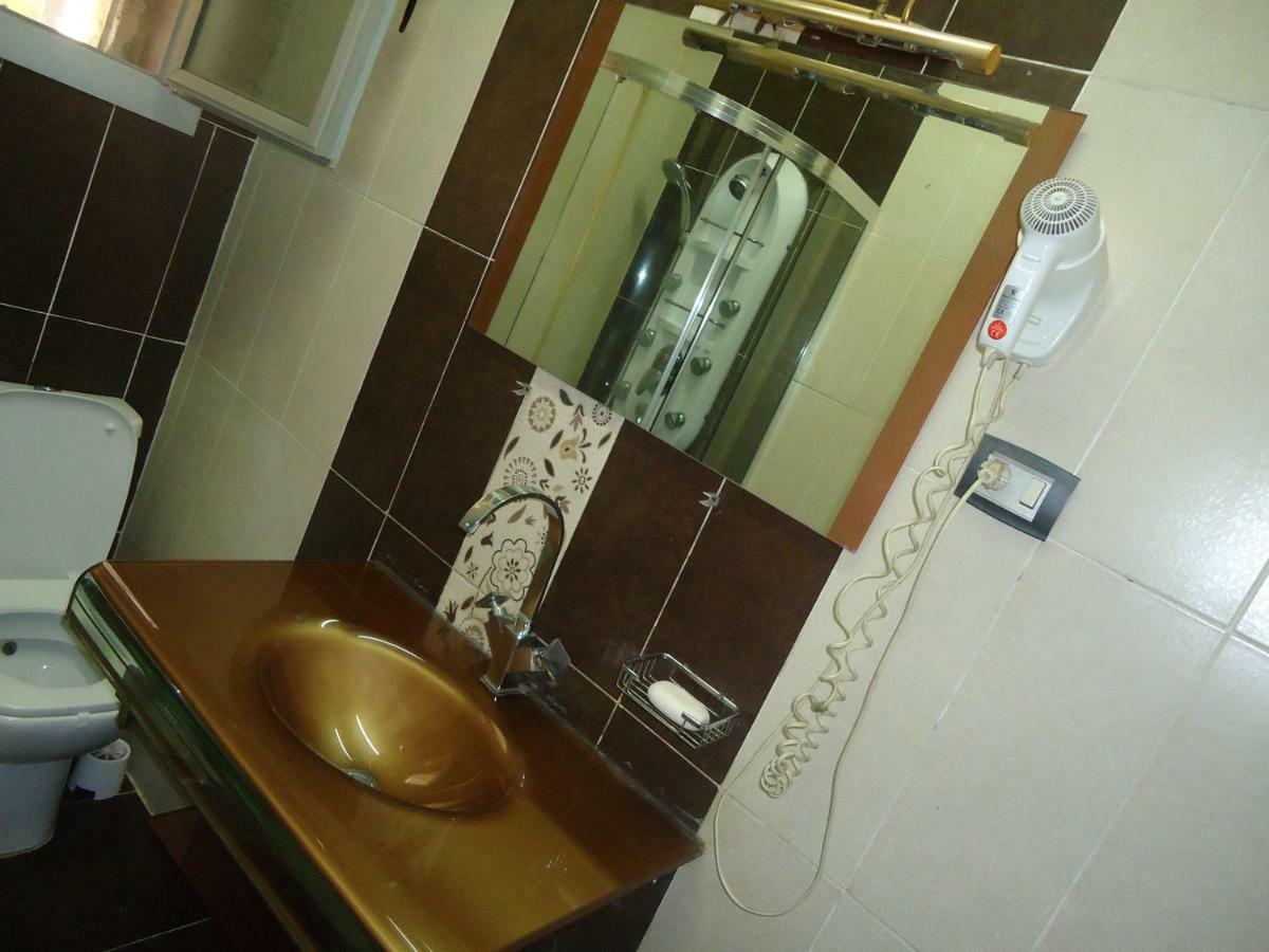 Freedom Hostel Кайро Екстериор снимка